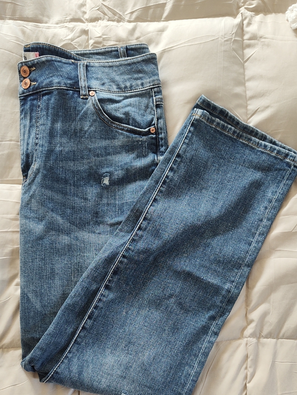 CAbi Women's Straight-Leg Cinch Straight Blue Jeans